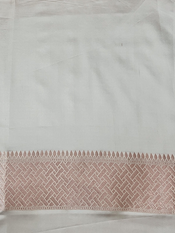 Banarasee Handloom Mashru Silk Saree With Jaal Design & Lace Border-Off White