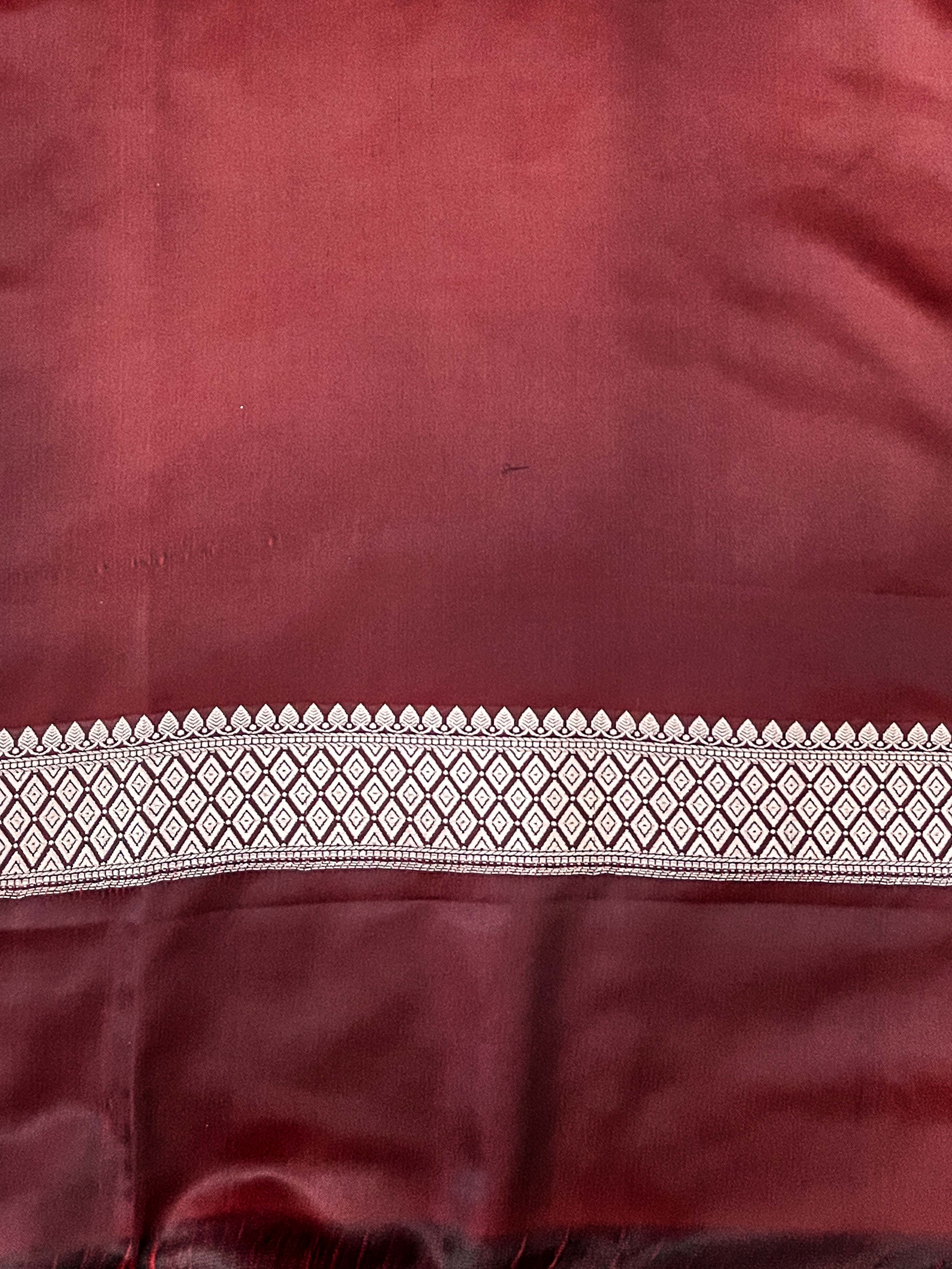 Banarasee Handloom Mashru Silk Saree With Tanchoi Work & Lace Border-Deep Maroon