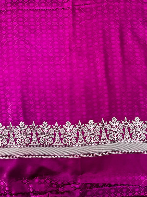 Banarasee Handloom Mashru Silk Saree With Heavy Zari Jaal & Lace Border-Magenta