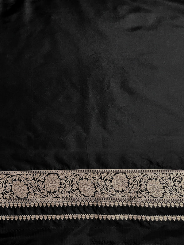 Banarasee Handwoven Semi Katan Saree With Rangkat Design & Gold Zari Work-Black