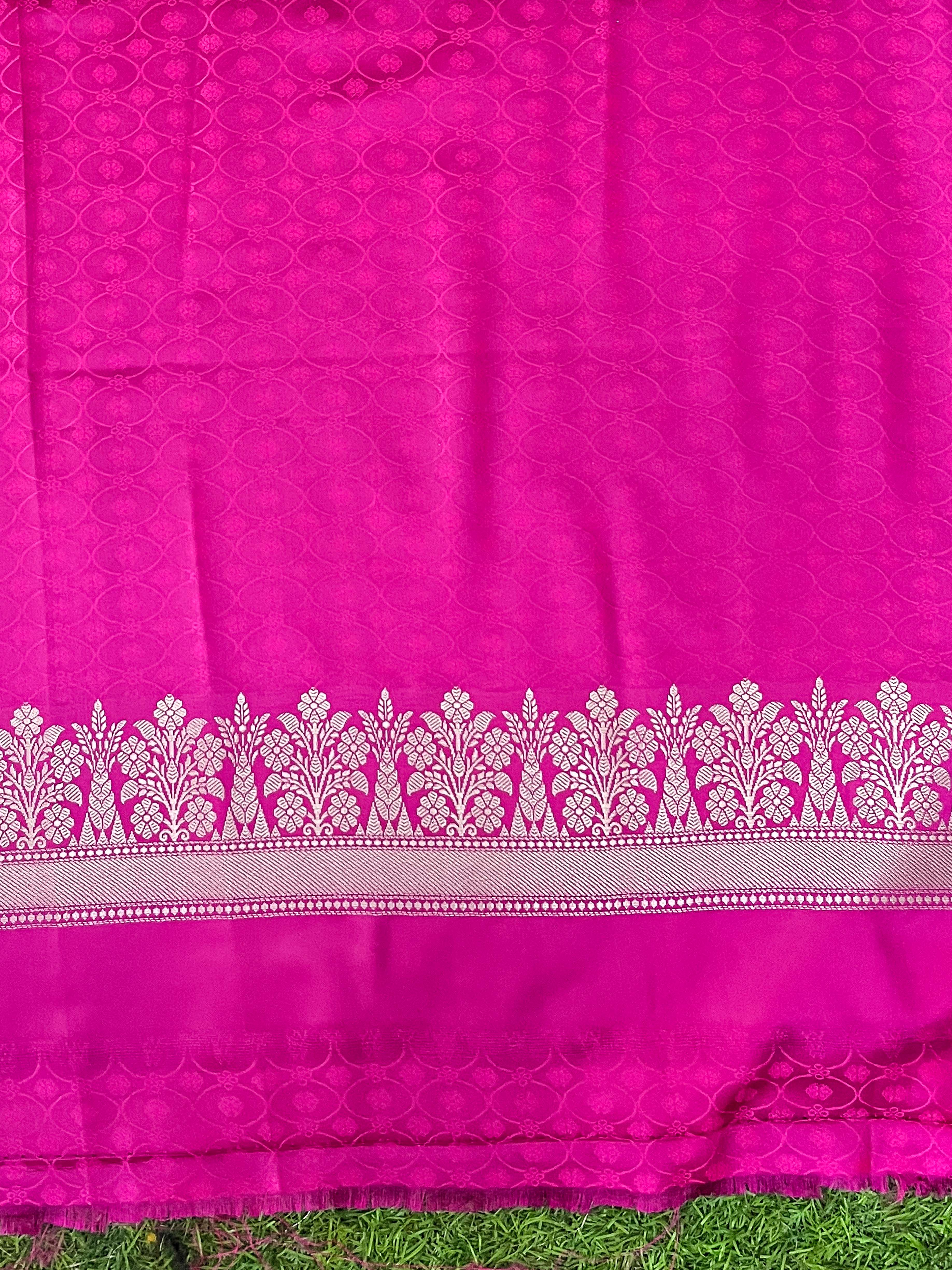 Banarasee Handloom Mashru Silk Saree With Heavy Zari Jaal & Lace Border-Pink