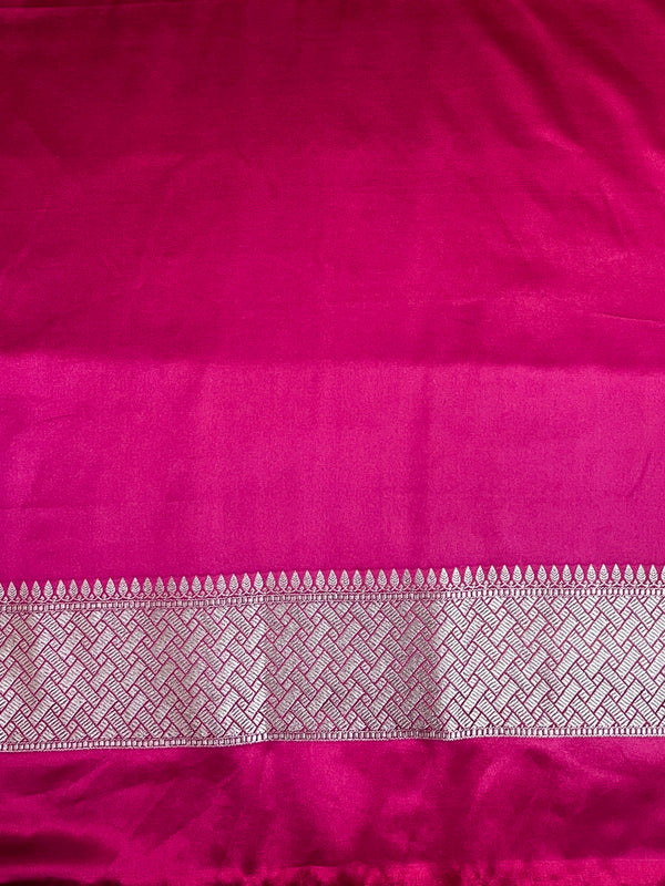 Banarasee Handloom Mashru Silk Saree With Jaal Design & Lace Border-Fuchsia Pink