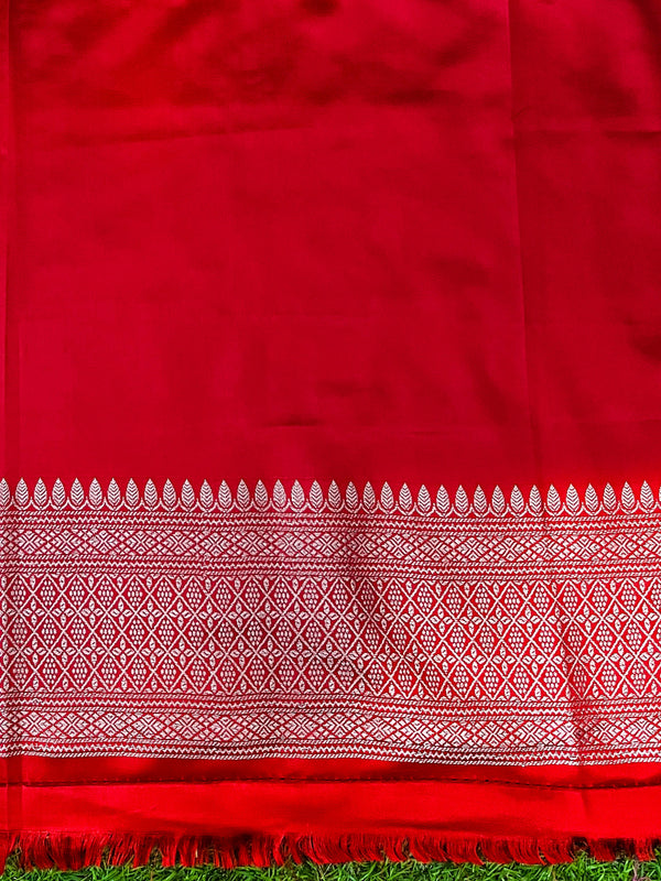 Banarasee Handloom Plain Mashru Silk Saree With Lace Border & Meenadar Pallu-Red