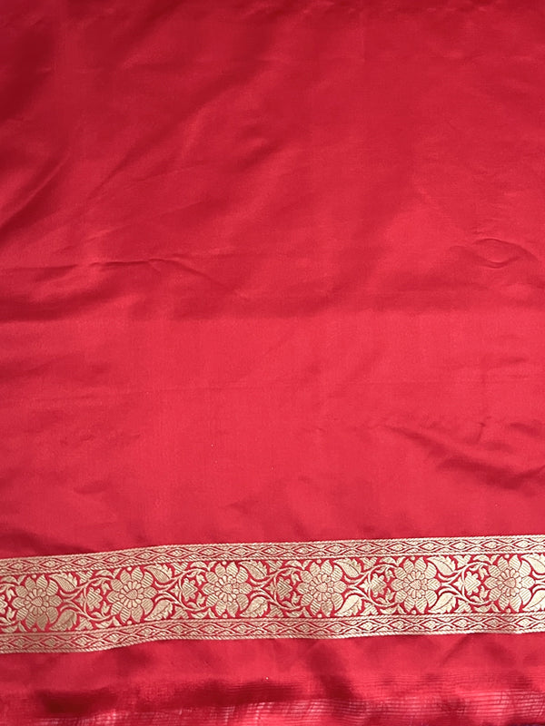 Banarasee Handloom Semi Katan Saree With Buti Work & Border-Red