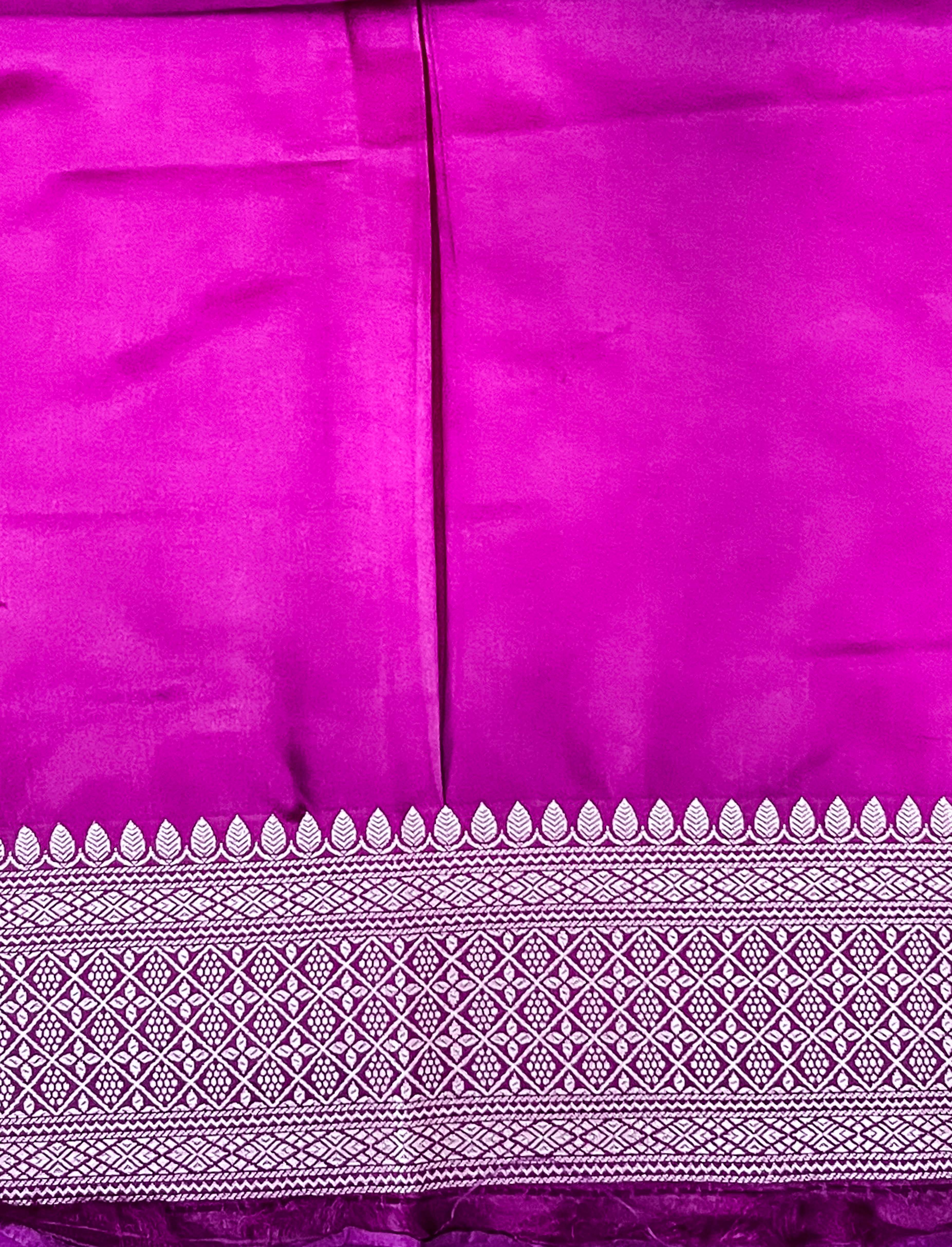 Banarasee Handloom Plain Mashru Silk Saree With Lace Border & Meenadar Pallu-Magenta