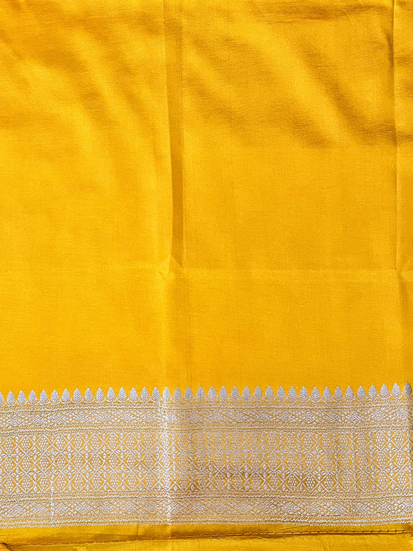Banarasee Handloom Plain Mashru Silk Saree With Lace Border & Meenadar Pallu-Yellow