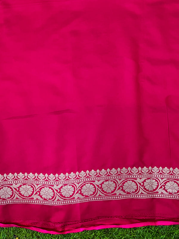 Banarasee Handloom Mashru Silk Saree With Zari Buti Design & Lace Border-Fuchsia Pink