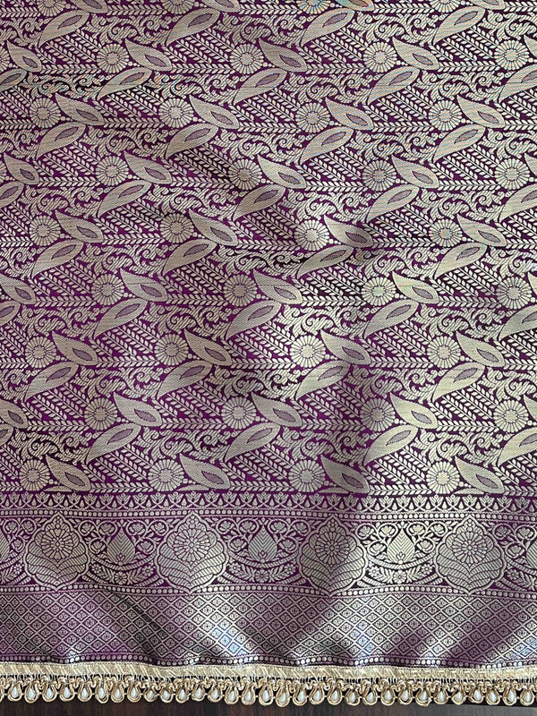 Banarasee Handloom Semi Silk Plain Saree With Zari Border & Lace-Purple