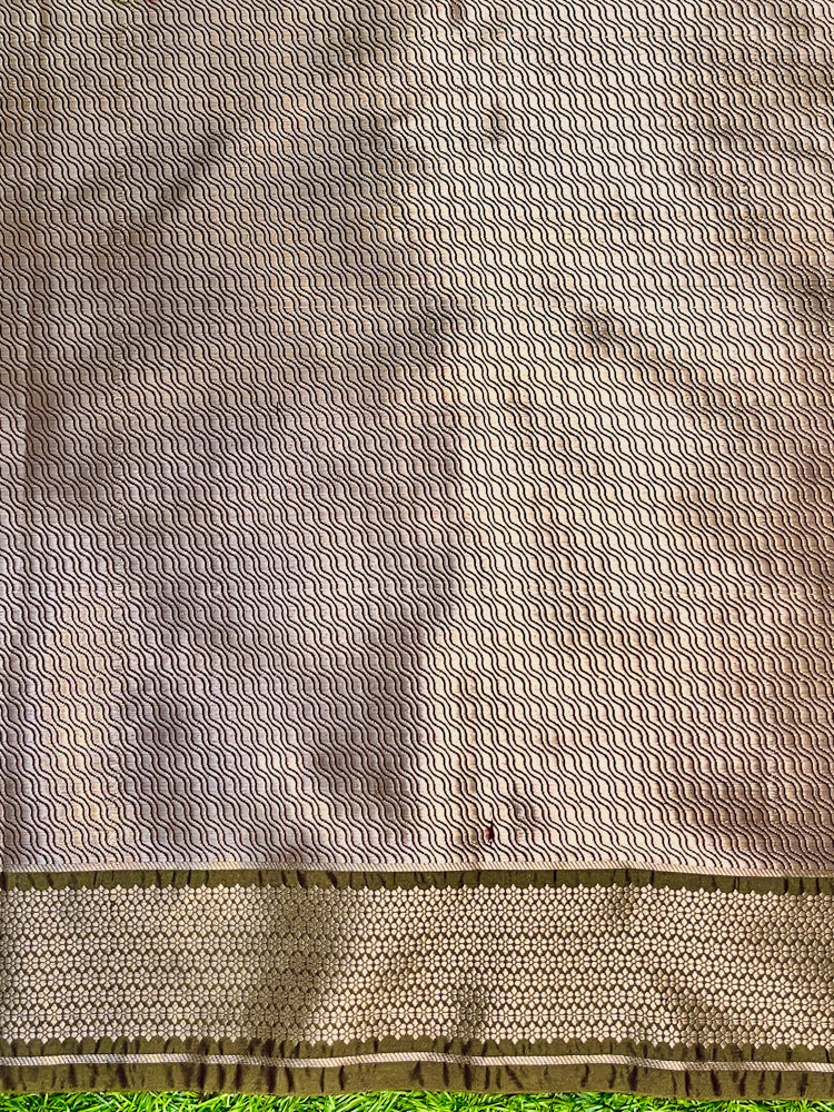 Banarasee Handloom Dual Tone Semi Silk Saree With Zari Buti Design & Border-Burgundy (Green Tone)