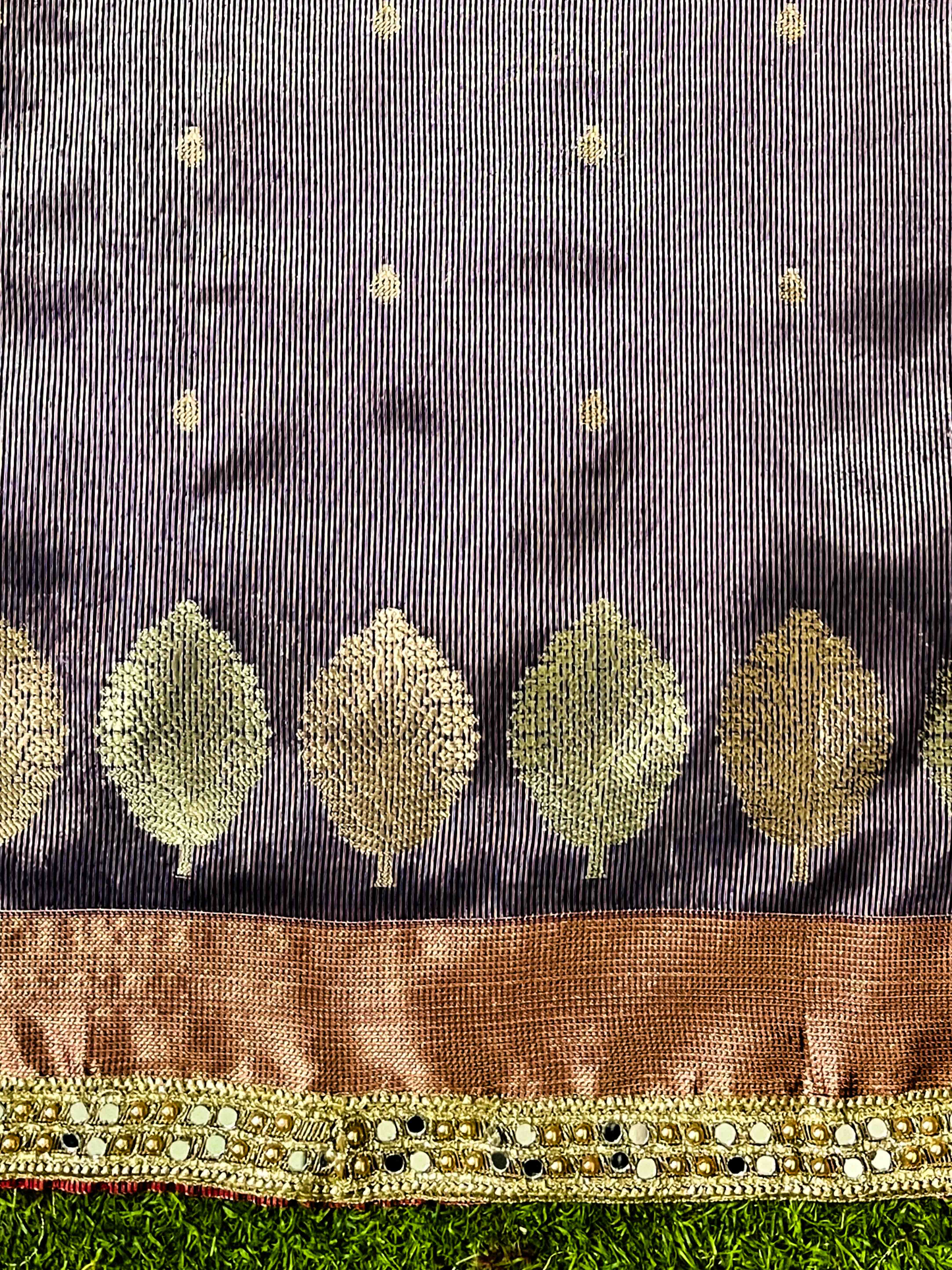 Banarasee Handloom Semi Silk Saree With Sona Rupa Zari Buti Design & Lace Border-Violet