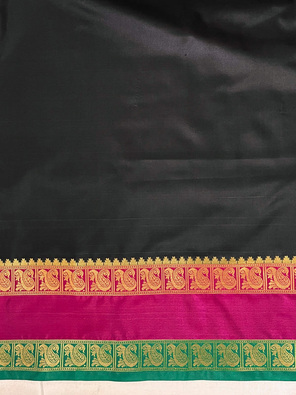 Banarasee Handloom Plain Semi Silk Saree With Contrast Zari Border-Black