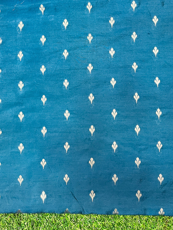 Banarasee Handloom Plain Tissue Saree With Lace Border-Blue