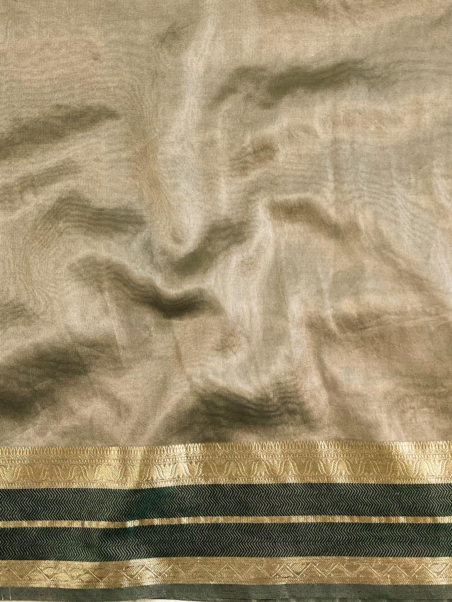 Banarasee Handwoven Plain Tissue Saree With Zari Border-Green