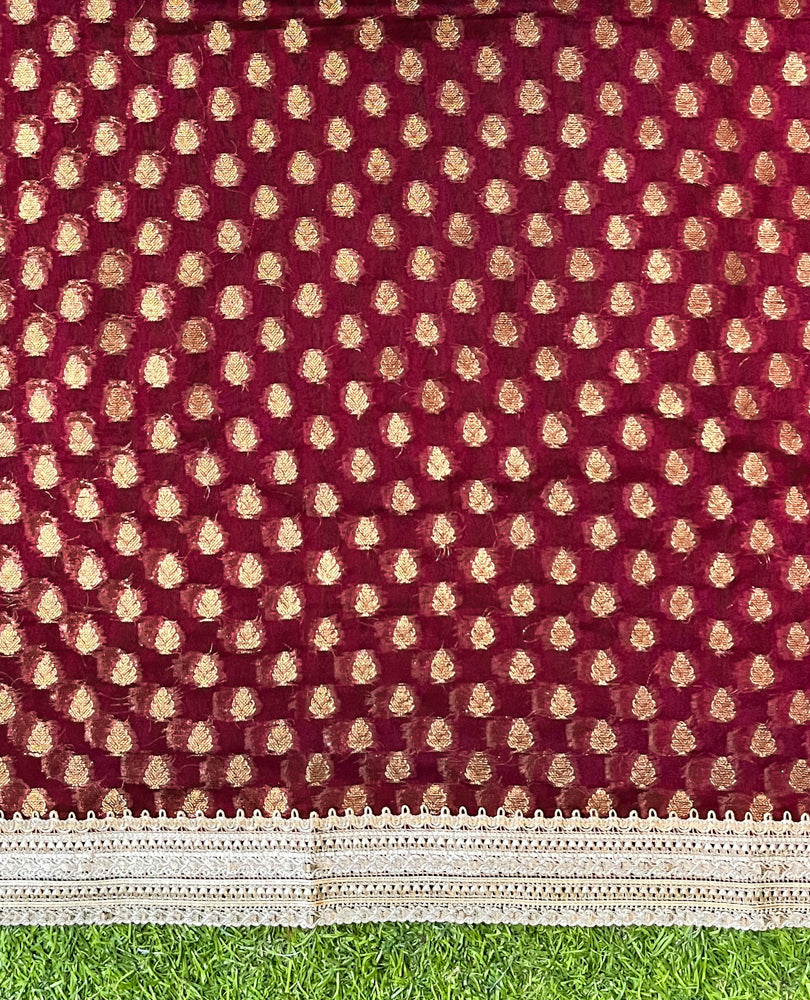 Banarasee Handwoven Dual Color Semi-Chiffon Saree With Zari Work & Lace Border-Peach & Burgundy
