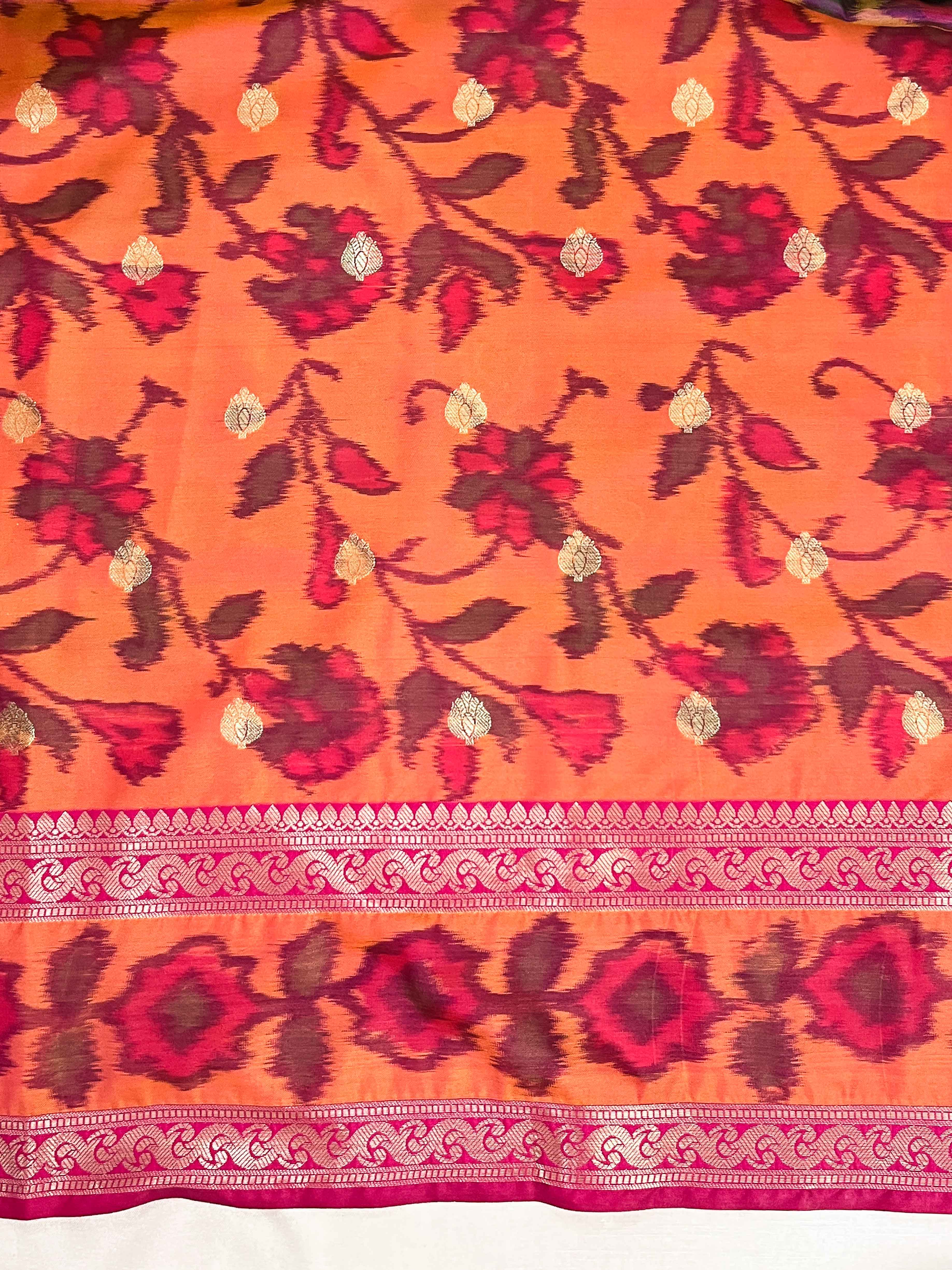 Banarasee Handloom Dual Tone Semi Silk Saree With Buti Design & Ikkat Border-Mauve