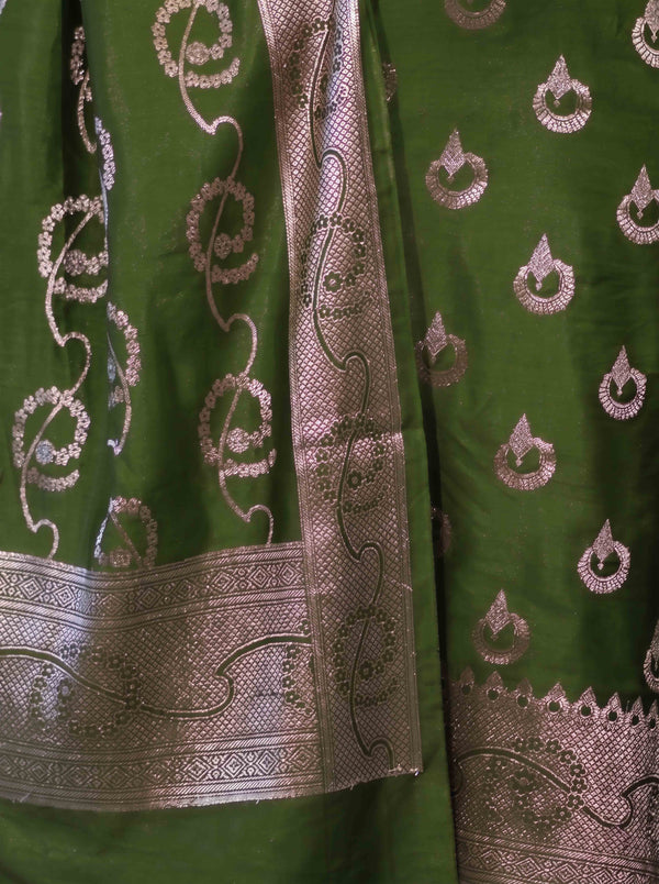 Banarasee Zari Embroidered Chanderi Silk Salwar Kameez With Dupatta Set-Green