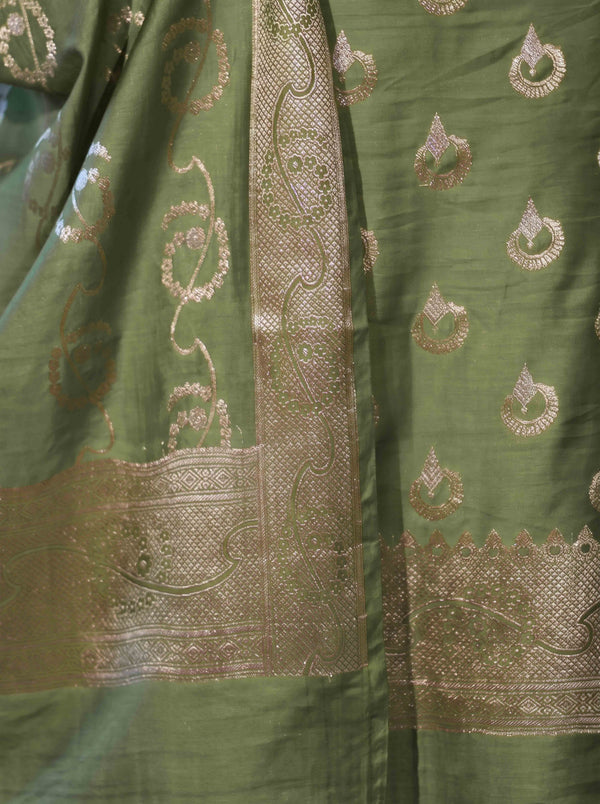 Banarasee Zari Embroidered Chanderi Silk Salwar Kameez With Dupatta Set-Green