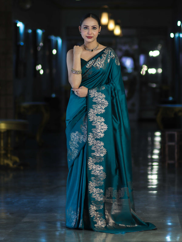 Banarasee Handloom Plain Semi Silk Saree With Zari Border-Teal Green