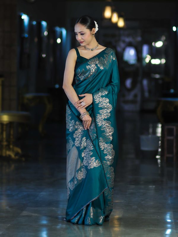 Banarasee Handloom Plain Semi Silk Saree With Zari Border-Teal Green