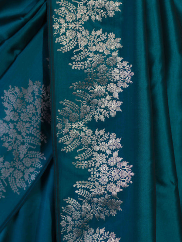 Banarasee Handloom Plain Semi Silk Saree With Zari Border-Teal Green