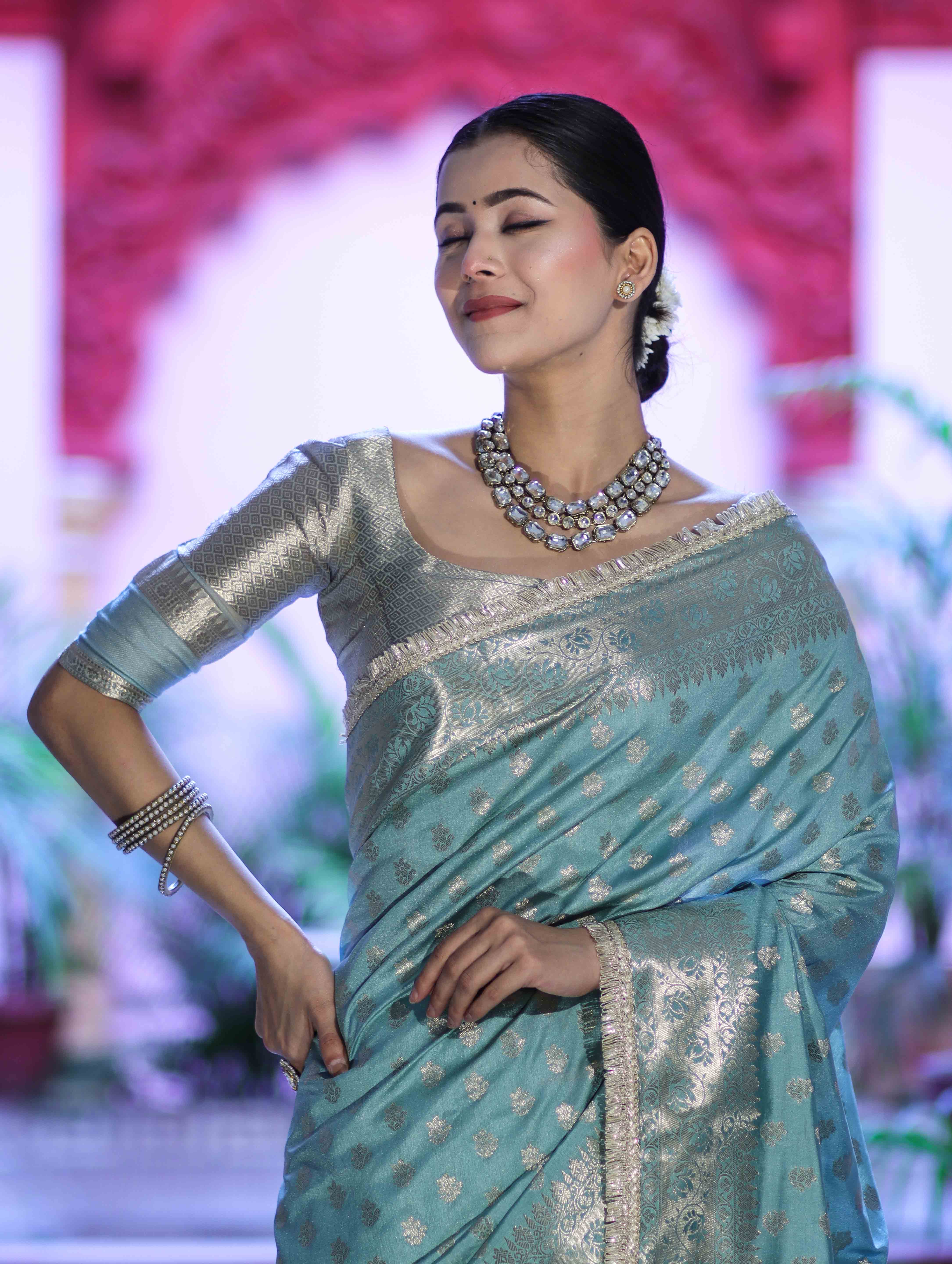 Banarasee Handloom Semi Silk Saree With Zari Buti Design & Lace Border-Mint Blue