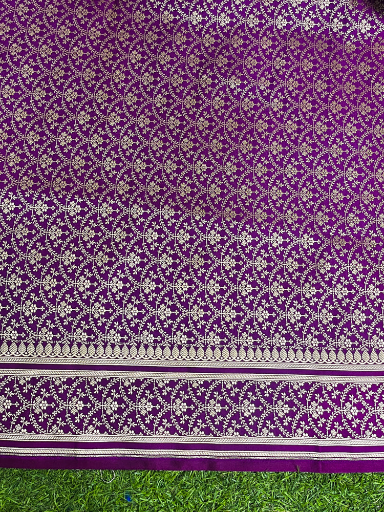 Banarasee Handwoven Plain Semi Katan Saree With Gold Zari Border-Violet