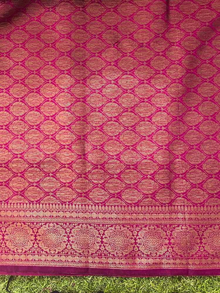 Banarasee Handloom Cotton Silk Plain Saree With Antique Zari Border-Magenta