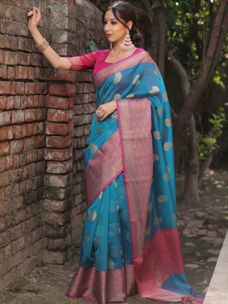 Banarasee Cotton Silk Mix Saree With Zari Paisley Buta-Rama Green