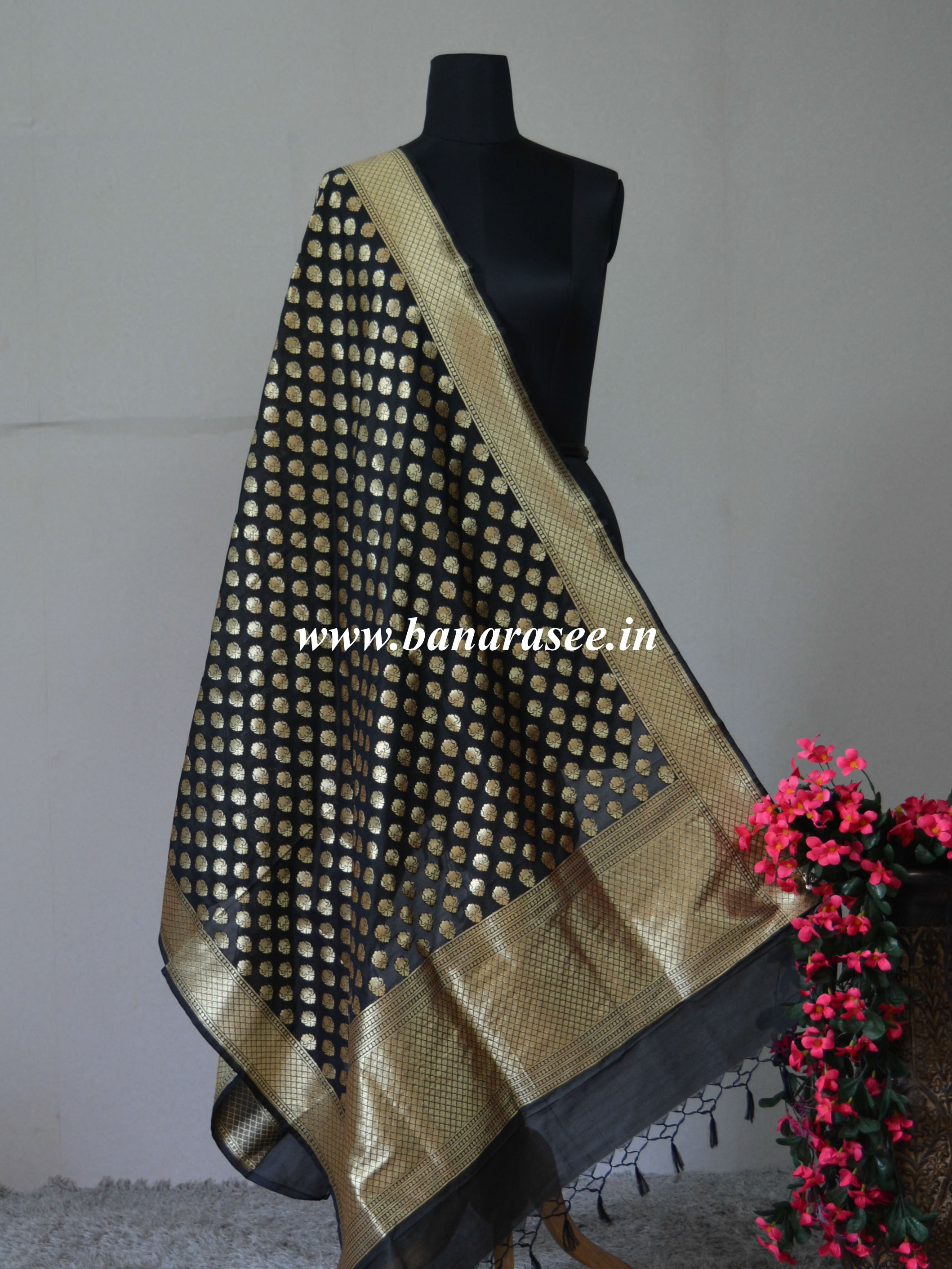 Banarasee Art Silk Dupatta Small Buti Design-Black