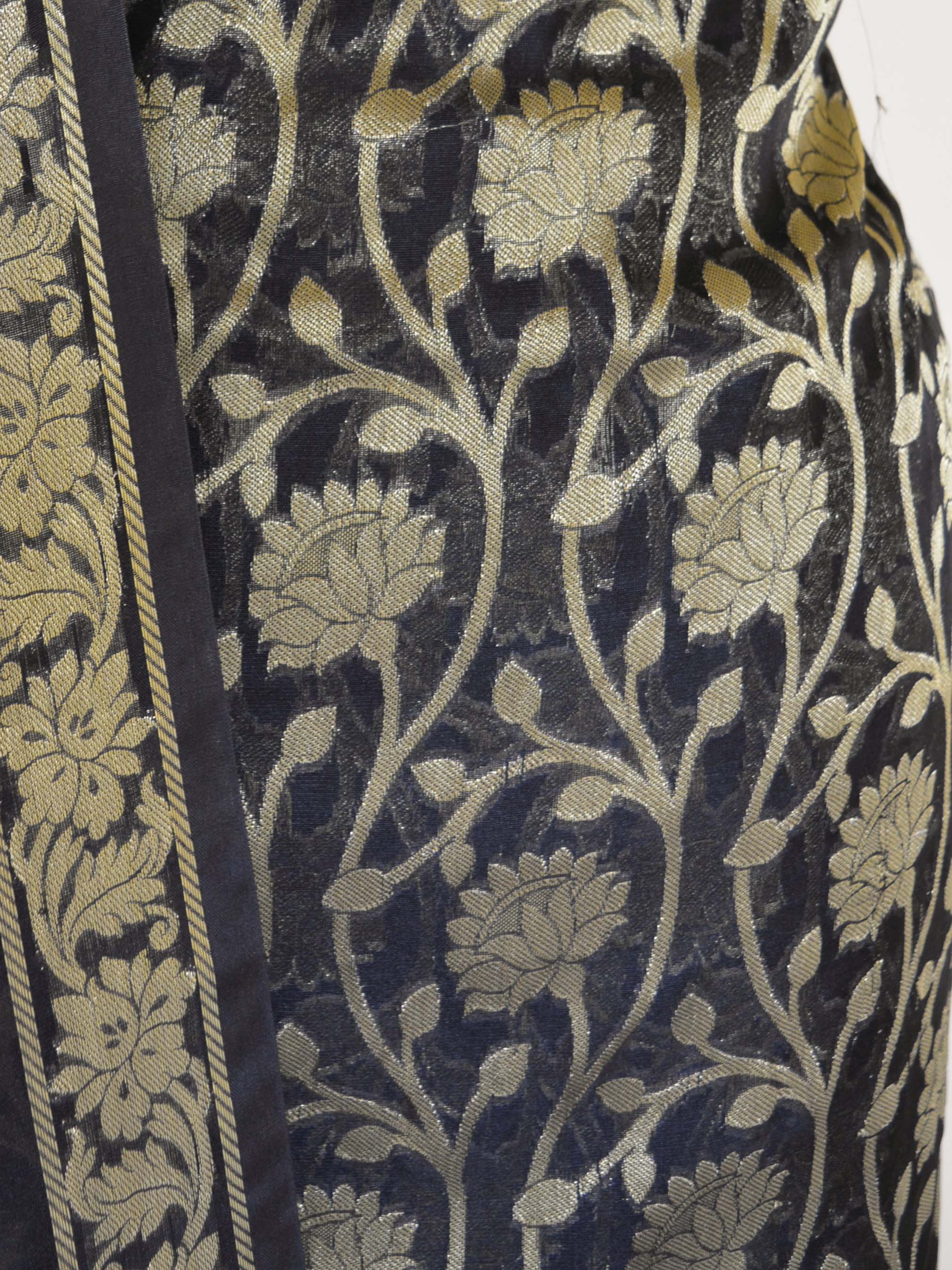Banarasee Salwar Kameez Cotton Silk Gold Zari Jaal Woven Fabric-Black