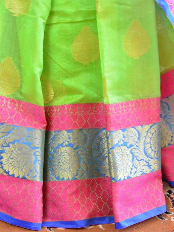 Banarasee Handloom Silk Cotton Saree With Zari Buti & Contrast Floral Border-Green