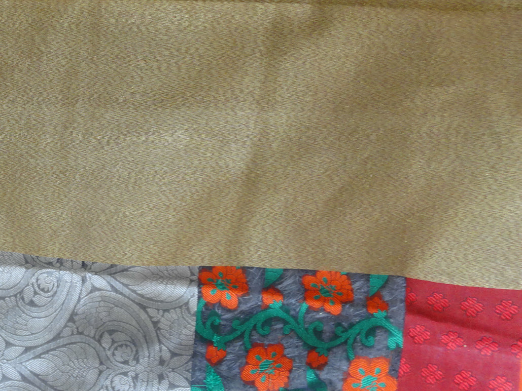 Banarasee Cotton Silk Tanchoi Weave Saree With Contrast Woven Floral Border-Grey