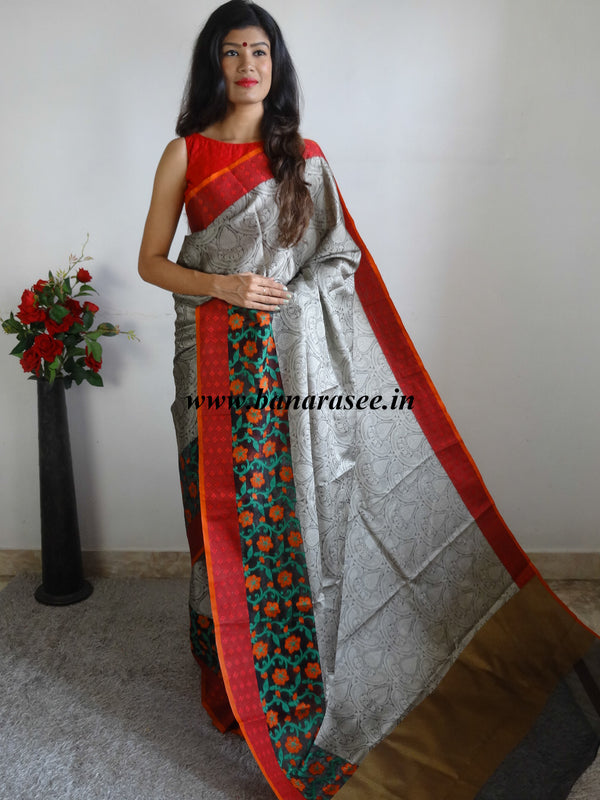 Banarasee Cotton Silk Tanchoi Weave Saree With Contrast Woven Floral Border-Grey