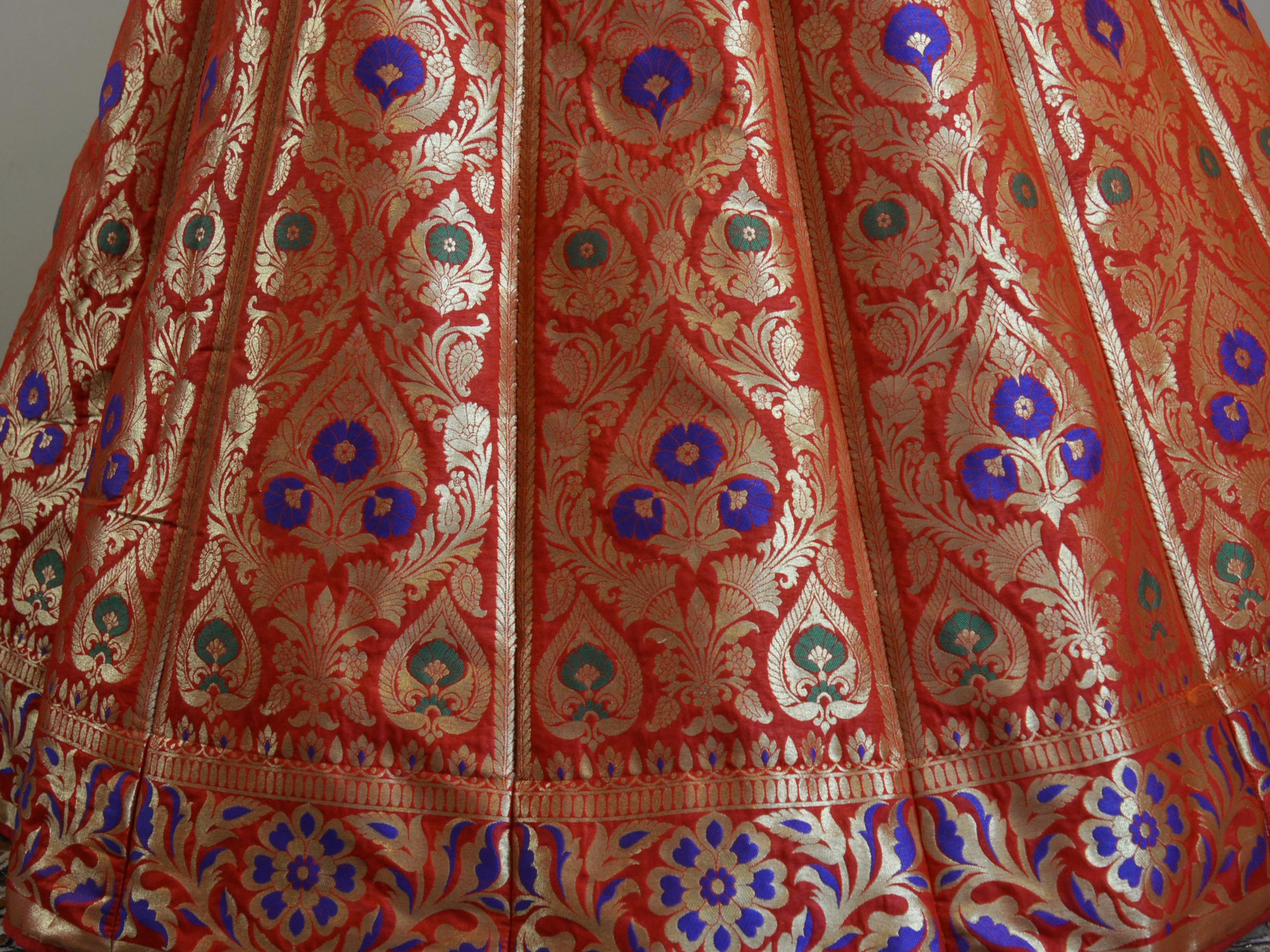 Banarasee Handwoven Art Silk Unstitched Lehenga & Blouse Fabric With Meena Design-Red