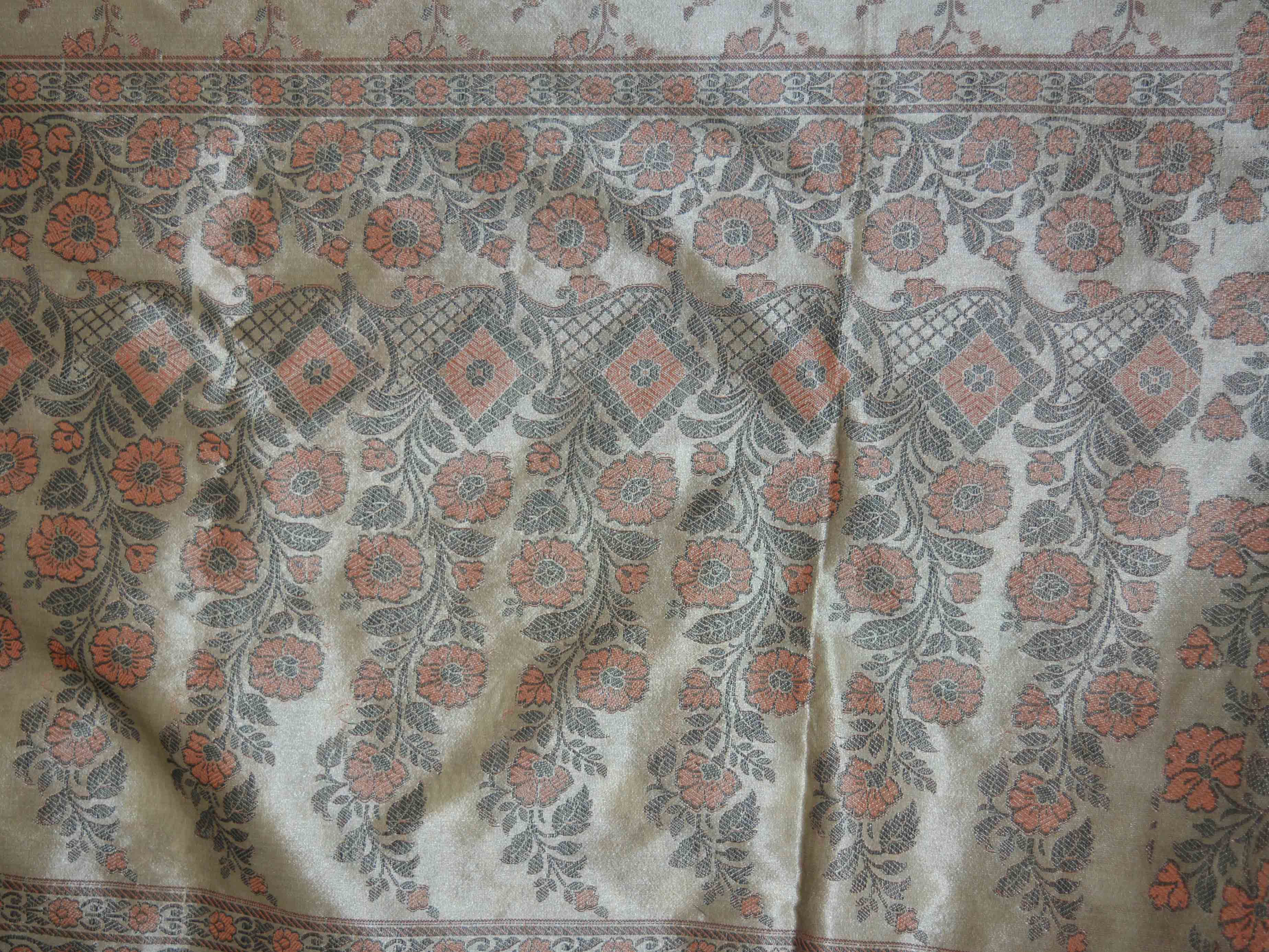 Banarasee Art Silk Saree With Floral Woven Design Contrast Pallu-Green