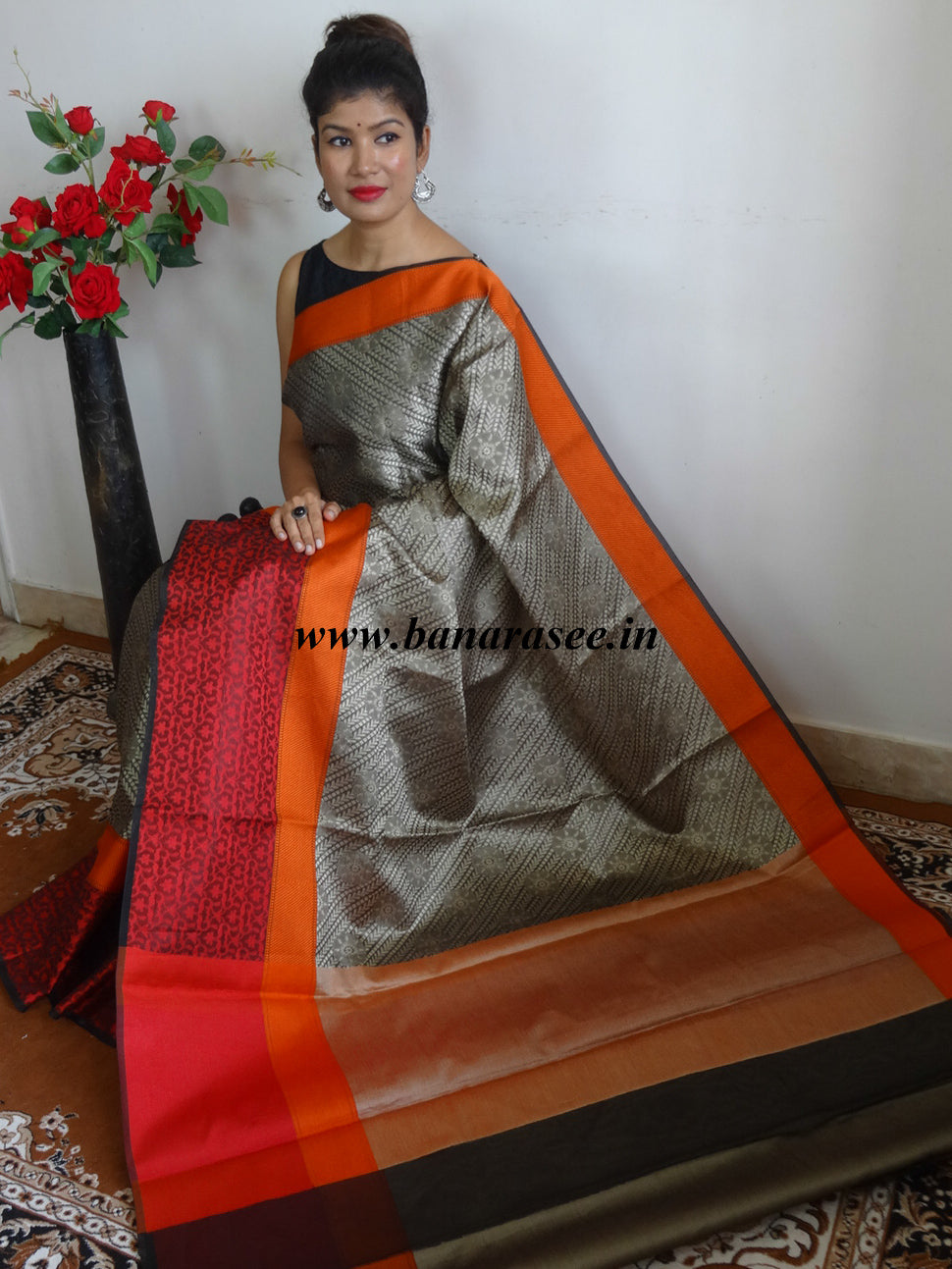 Banarasee Cotton Silk Brown Tanchoi Weave Saree With Contrast Woven Red Border-Black