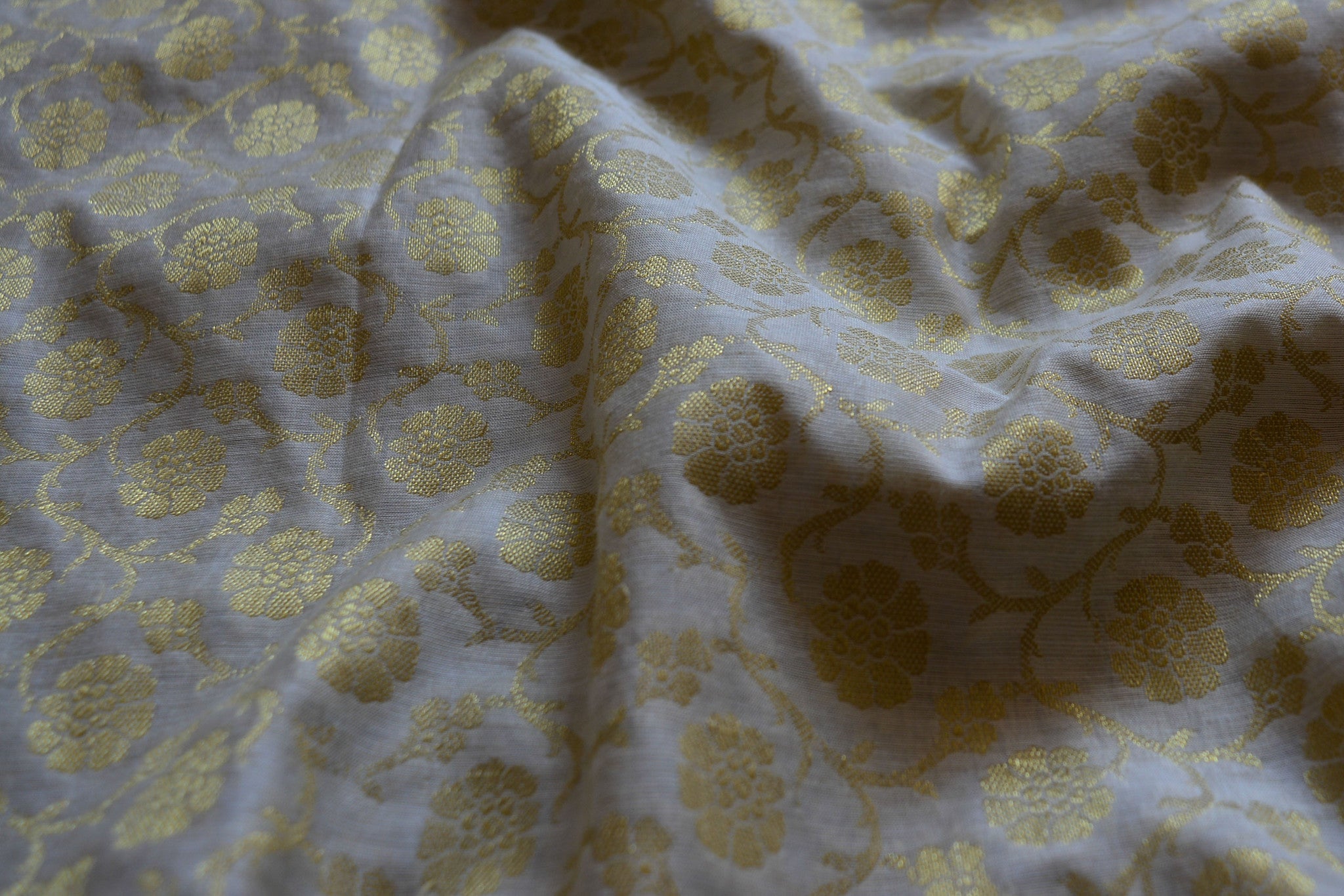 Banarasee/Banarasi Salwar Kameez Cotton Silk Gold Zari Floral Jaal Woven Fabric-Off White