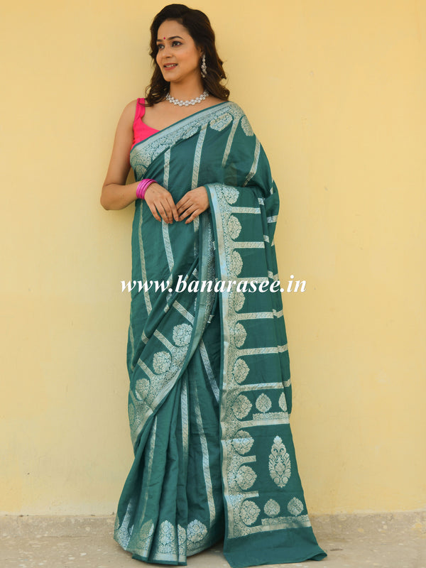 Banarasee Handwoven Semi-Chiffon Saree With Silver Zari Design & Contrast Blouse-Green