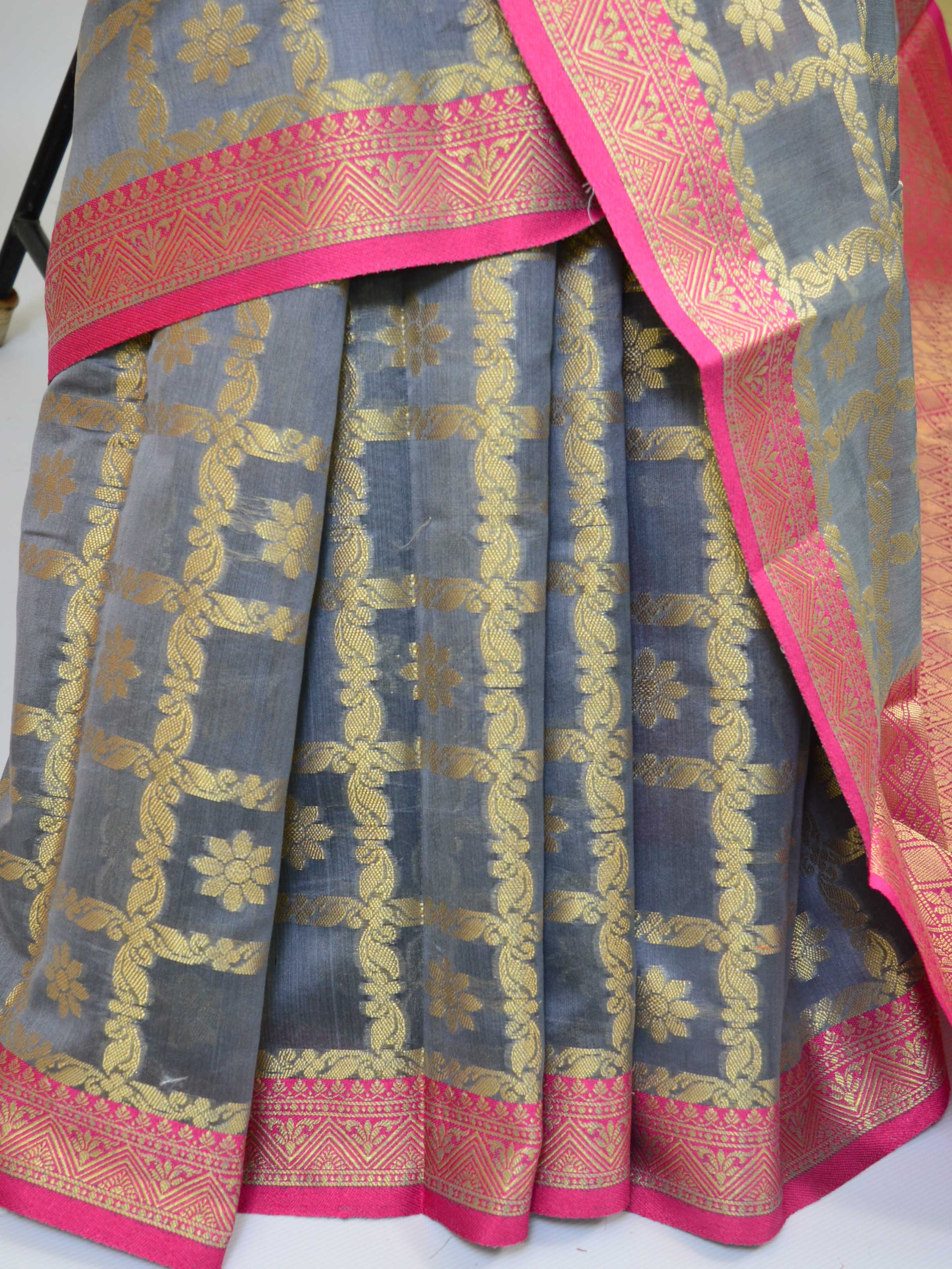 Banarasee Chanderi Cotton Saree With Pink Satin Border & Contrast Blouse-Grey