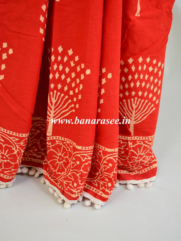 Handloom Mul Cotton Bagru Print Saree With Pom-Pom Details-Red