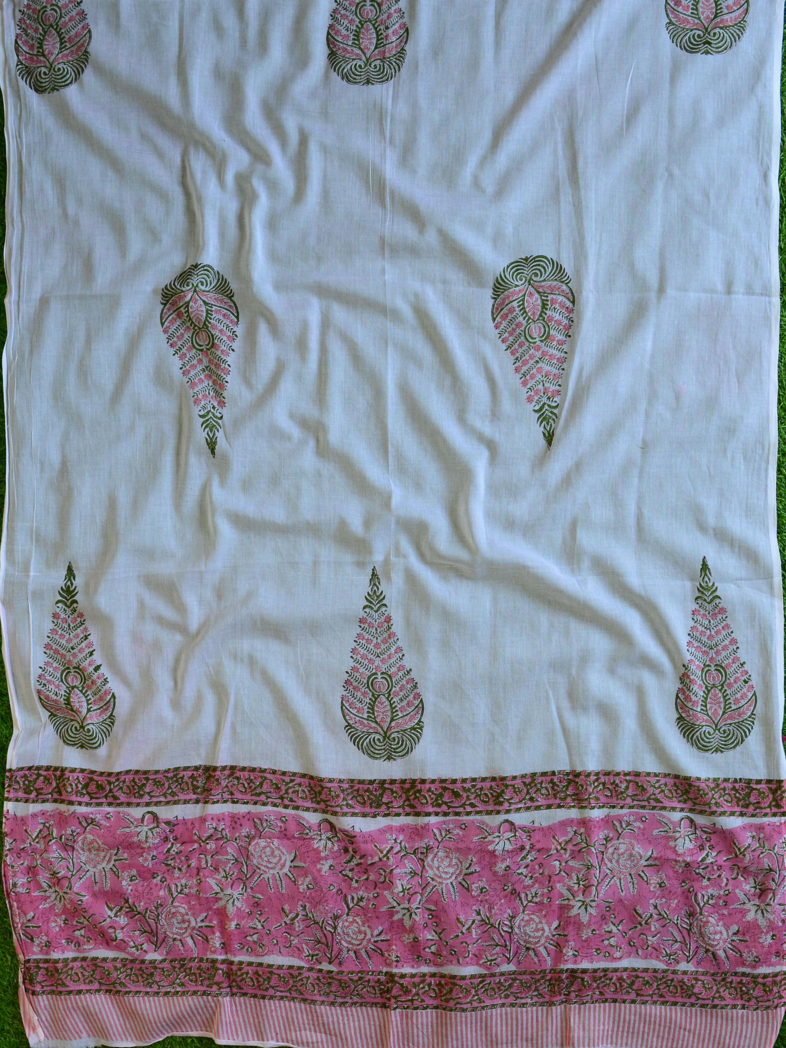 Handloom Mul Cotton Batik Pattern Suit Set-White & Pink