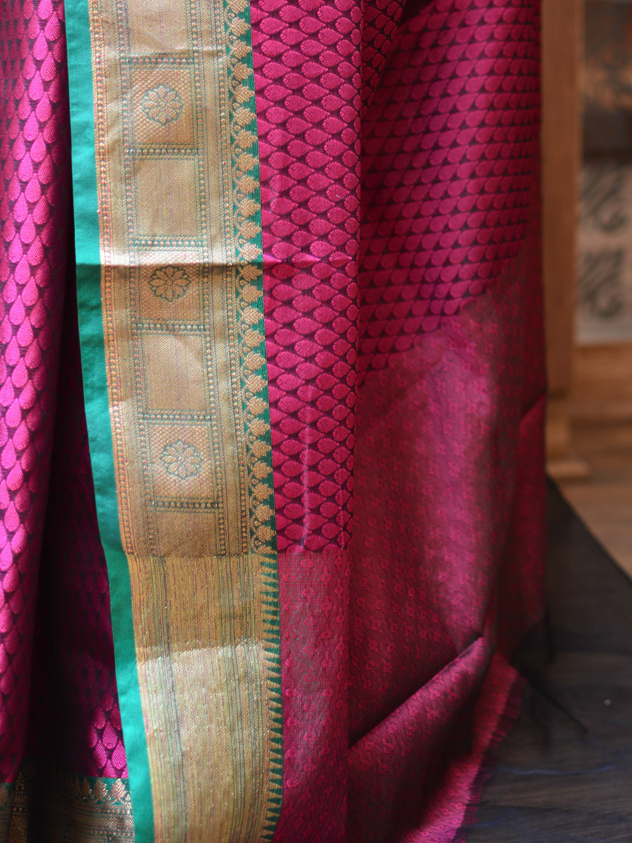 Banarasee Kora Muslin Saree With Buta Design & Skirt Border-Purple