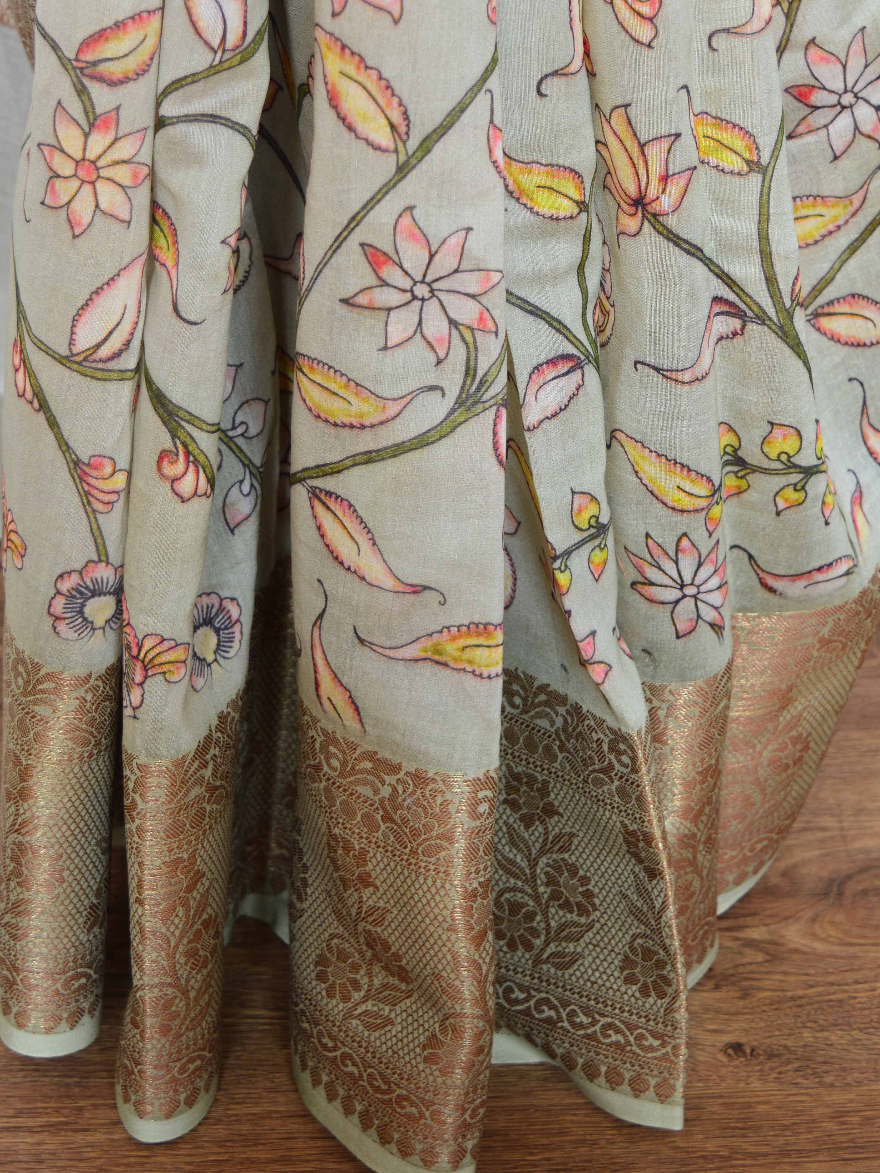 Banarasee Handwoven Pure Silk Cotton Saree With Antique Zari & Digital Floral Print-Pastel Green