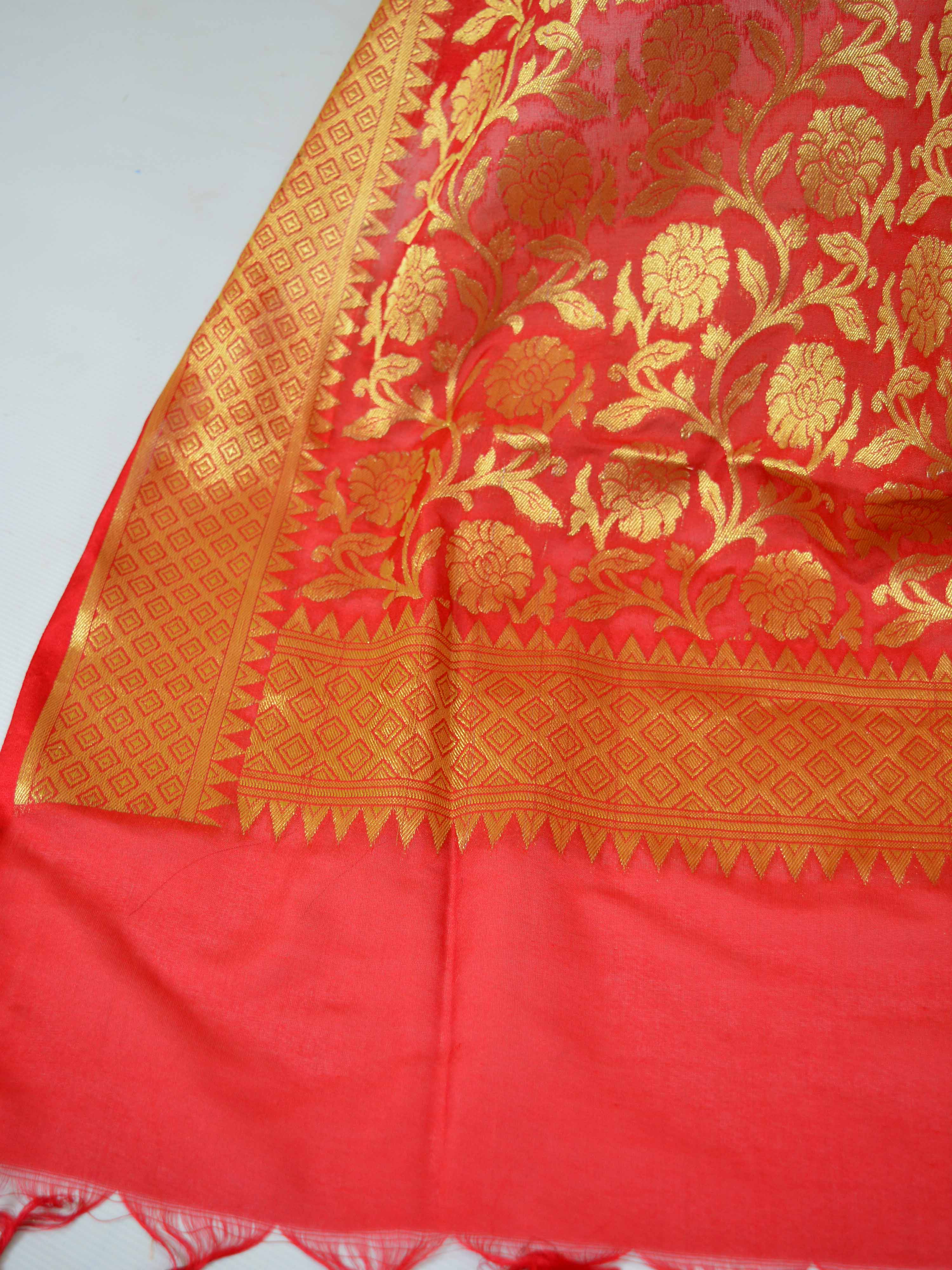 Banarasee Art Silk Dupatta Jaal Design-Red