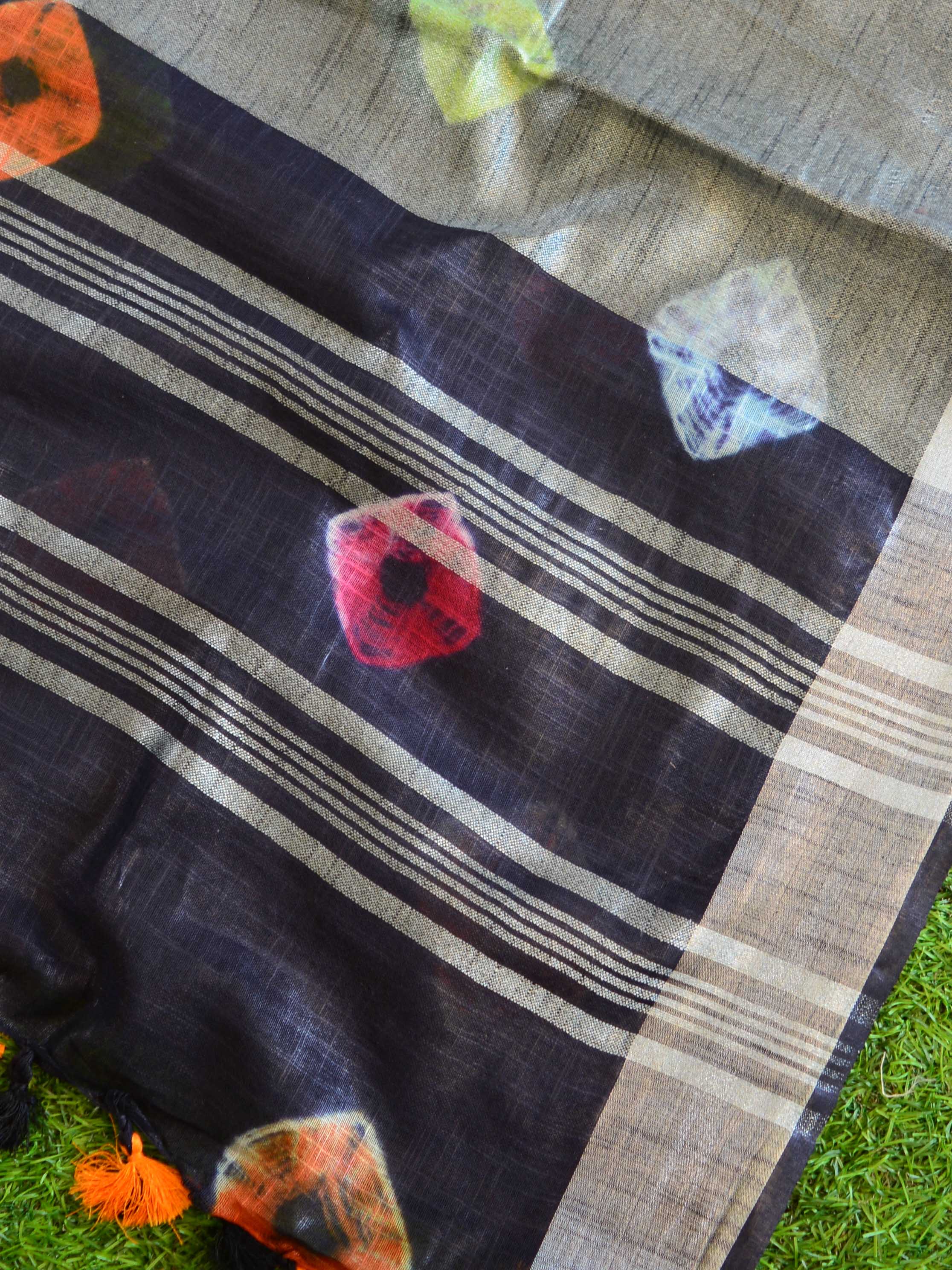 Bhagalpur Handloom Pure Linen Cotton Hand-Dyed Multicolor Bandhej Saree-Black