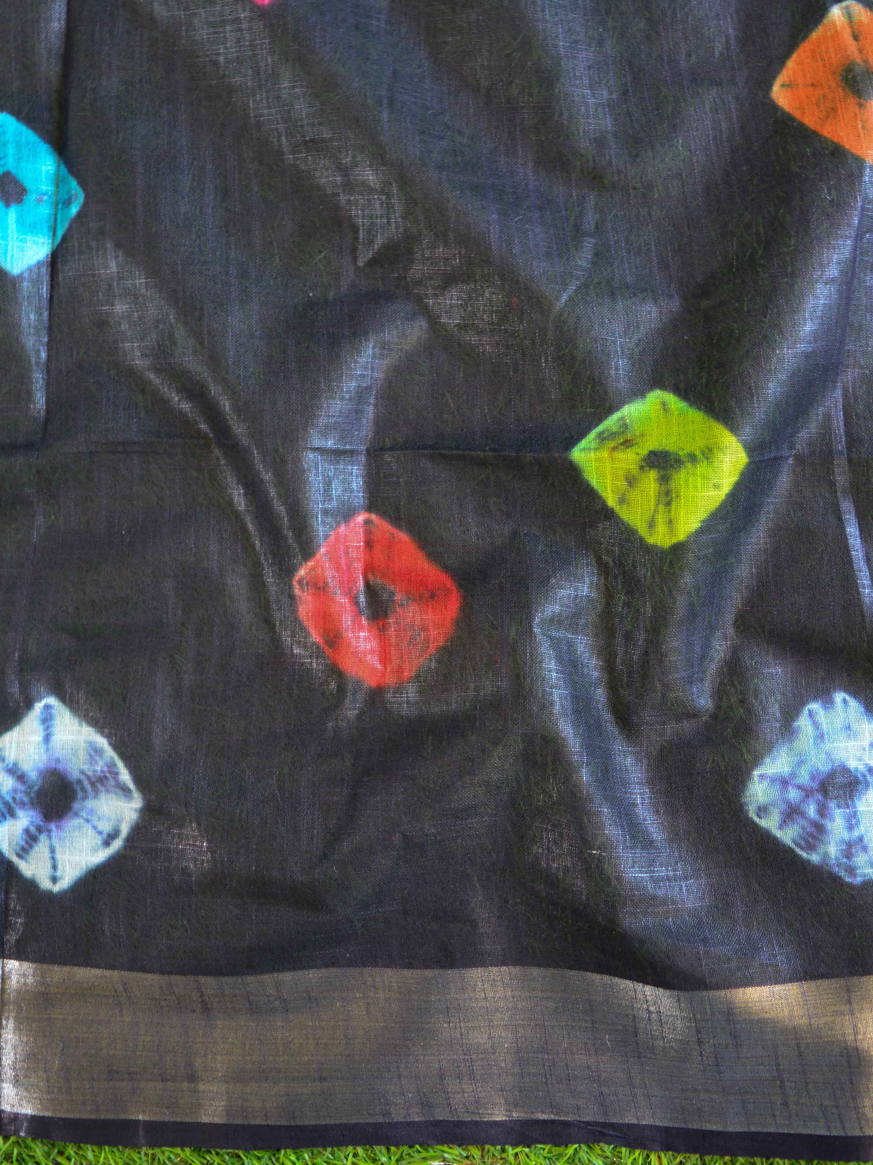 Bhagalpur Handloom Pure Linen Cotton Hand-Dyed Multicolor Bandhej Saree-Black