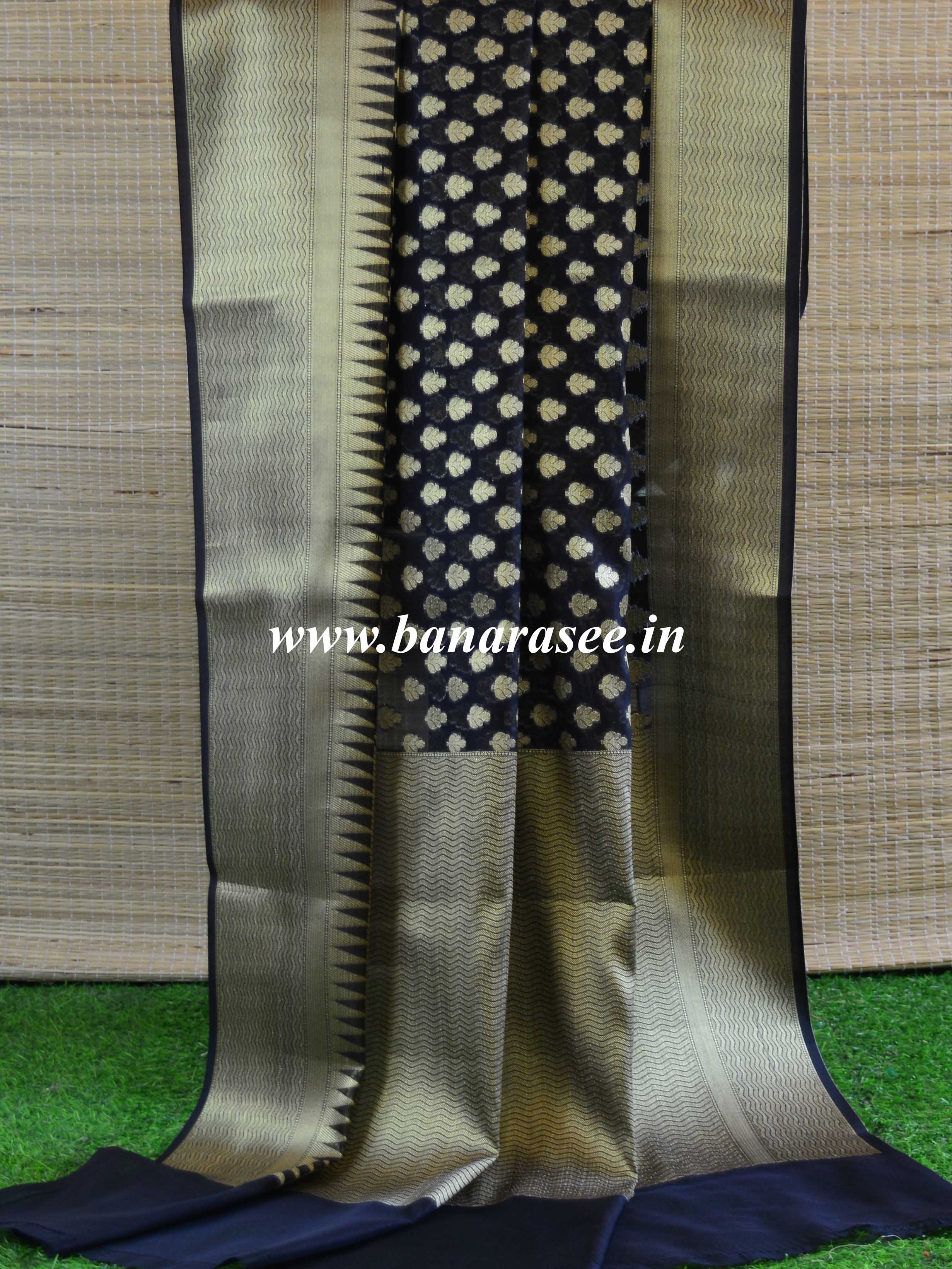 Banarasee Cotton Silk  Saree With Zari Buti & Border-Black