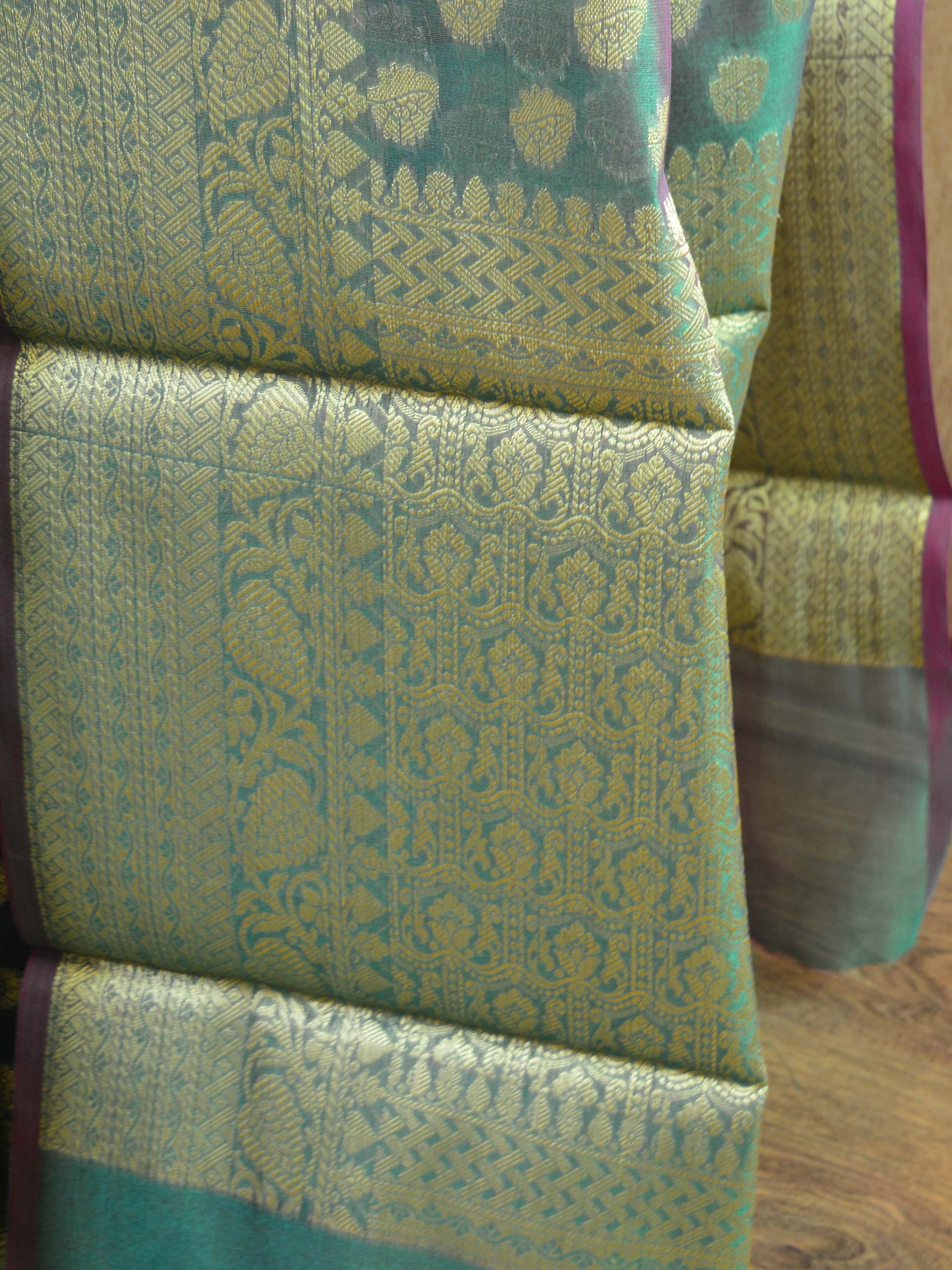 Banarasee Cotton Silk Saree With Zari Buti & Border-Green