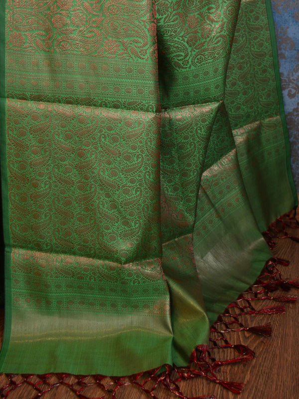 Kanjivaram Handwoven Semi Silk Saree With Jaal & Zari Border Design-Light Green
