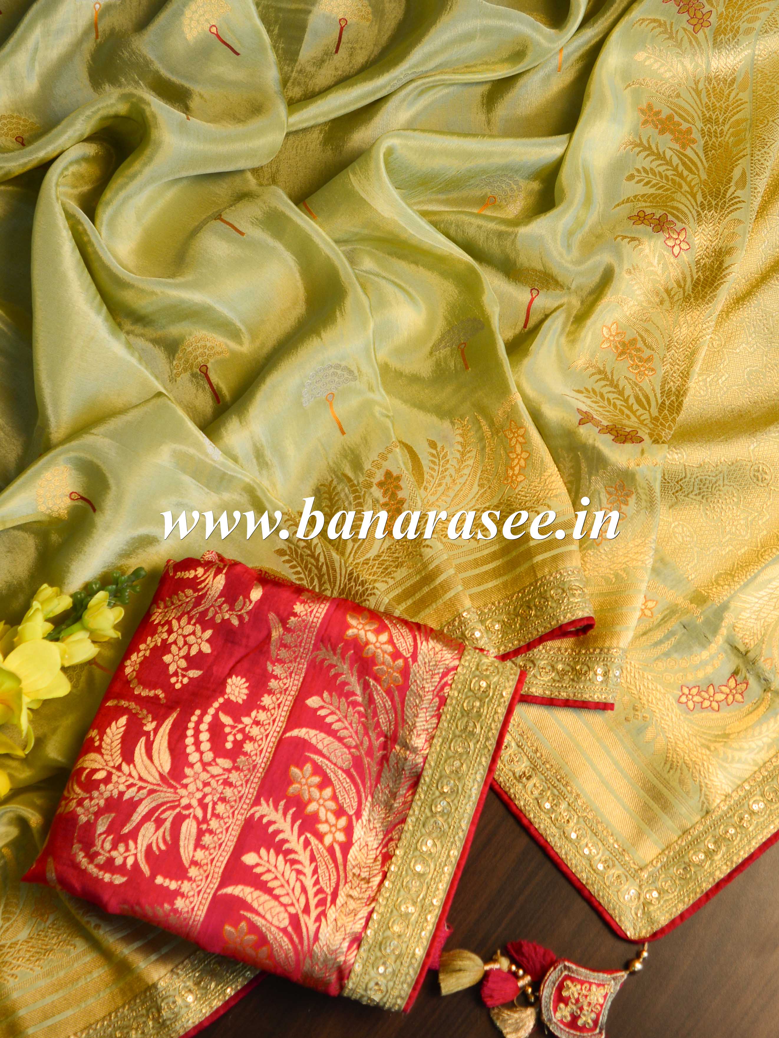 Banarasee Handwoven Semi-Katan Zari Work Saree Pink Contrast Embroidered Blouse-Green